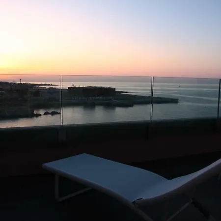 Fly On The Sea Apartament *