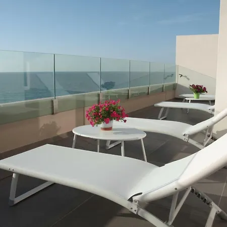 Fly On The Sea * Monopoli