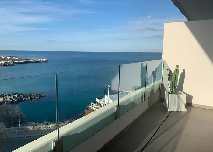 Fly On The Sea * Monopoli