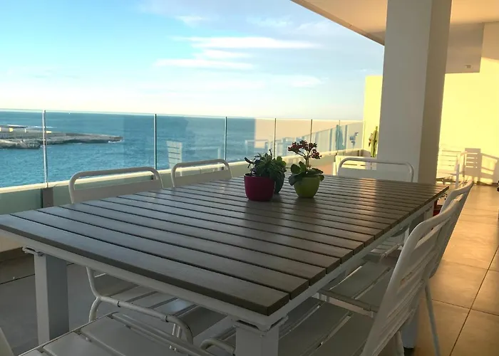 Fly On The Sea Apartamento *