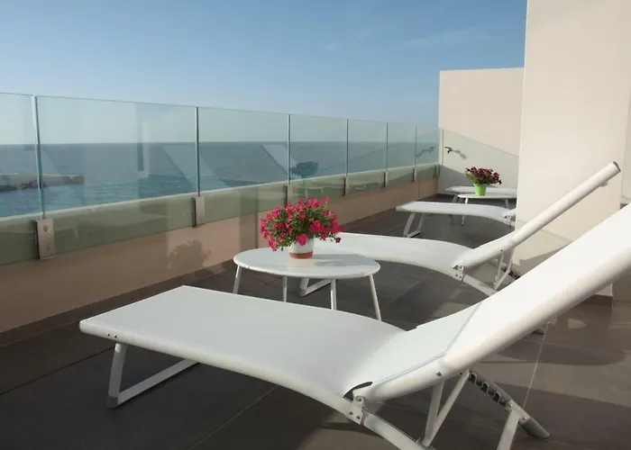 Fly On The Sea * Monopoli